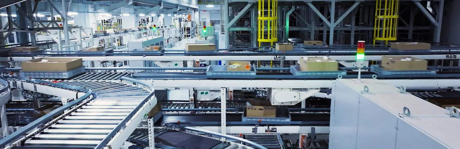 Automated conveyor system in a fulfillment center